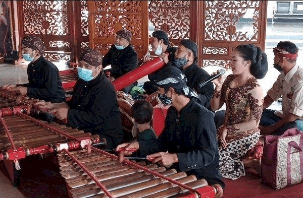 Bukan Sekadar Hiburan, Calung Jadi Perekat Sosial Masyarakat Kebumen